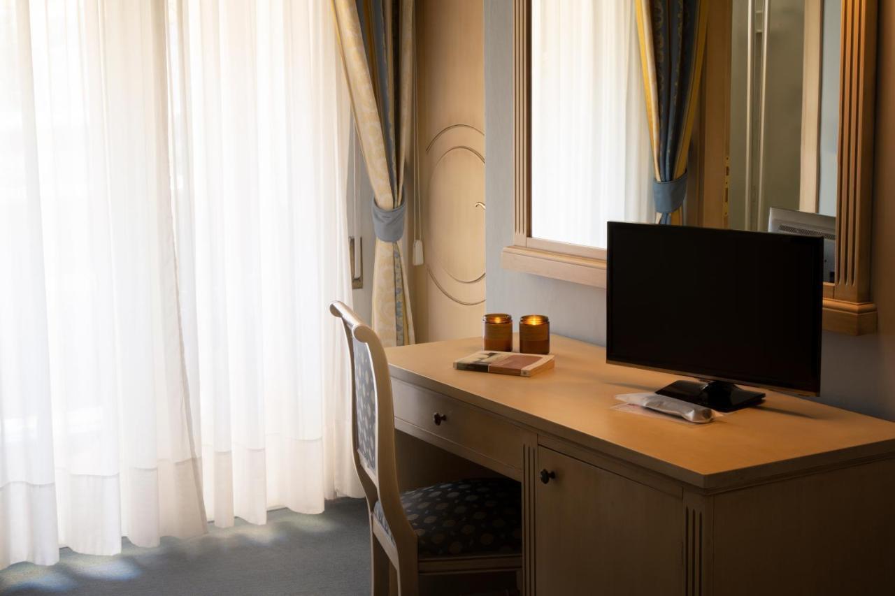 Hotel Terme Salus Abano Terme Bagian luar foto
