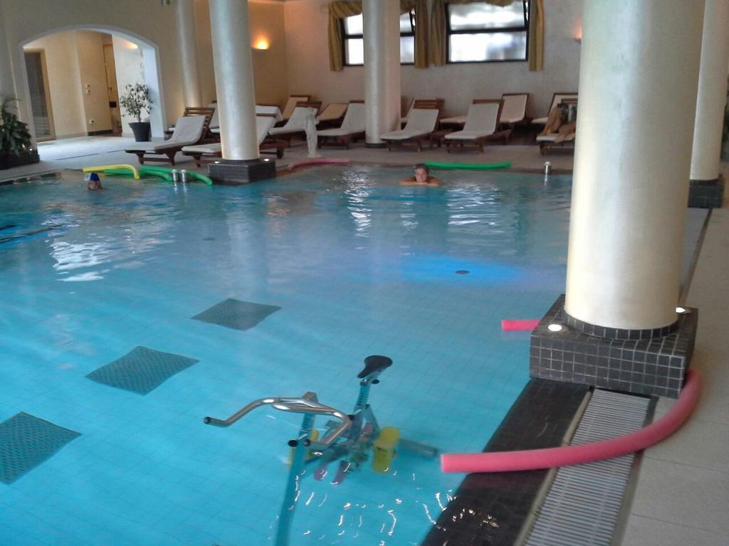 Hotel Terme Salus Abano Terme Bagian luar foto